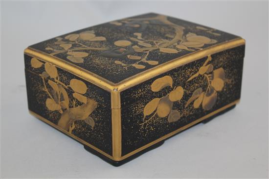 A Japanese gilt decorated lacquer rectangular box and cover, early 20th century, 16cm